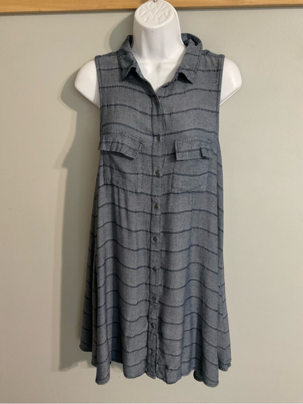 Mudd Sleeveless Striped Mini Dress in Shades of Navy Size Medium